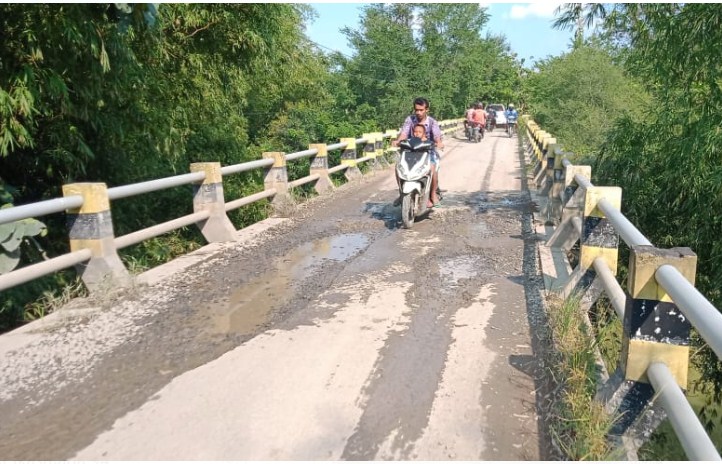 Jalan Sempit