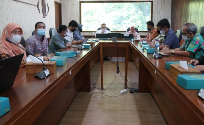 Bupati Blora H. Arief Rohman, S.IP, M.Si didampingi Wakil Bupati Blora Tri Yuli Setyowati, ST, MM