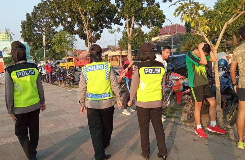 Polisi Wanita Di Blora Patroli Prokes