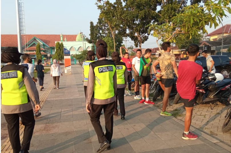 Polisi Wanita Di Blora Patroli Prokes