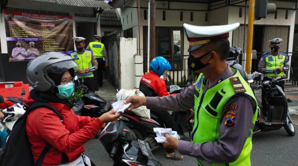 edukasi PPKM darurat