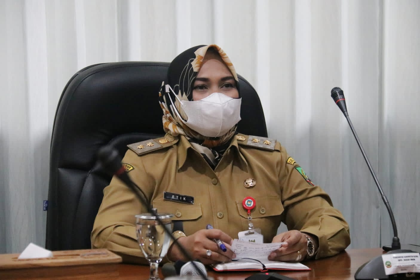 Wakil Bupati Blora Tri Yuli Setyowati mengikuti Rapat Koordinasi (Rakor) Penanganan Covid-19 tingkat Jawa Tengah