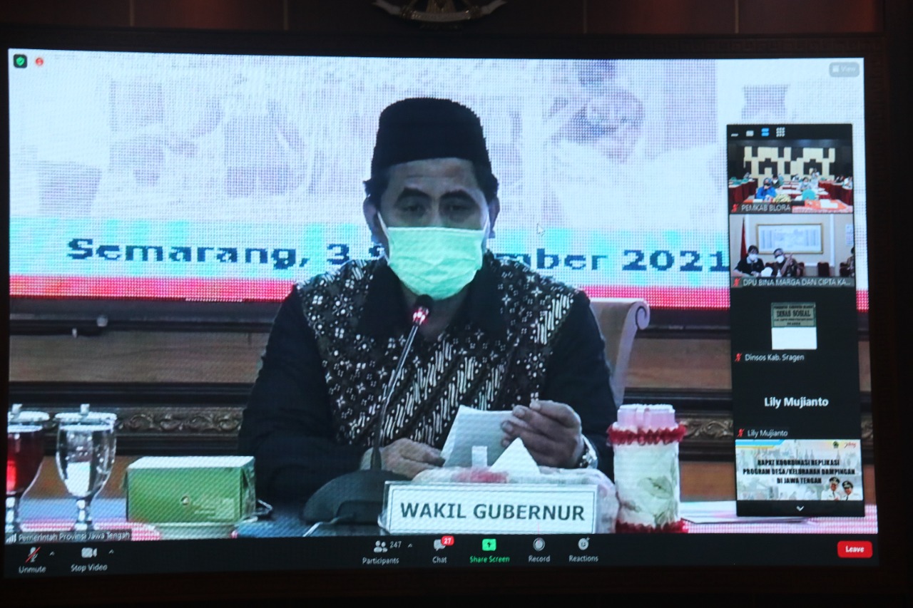 Wakil Gubernur Jawa Tengah, H. Taj Yasin Maimoen selaku Ketua Tim Koordinasi Penanggulangan Kemiskinan (TKPK) Provinsi Jawa Tengah membuka rapat koordinasi replikasi program desa/kelurahan dampingan di Jawa Tengah, Gedung A Lt. 2 Komplek Gubernuran Jawa Tengah, pada Jumat (3/9/2021).