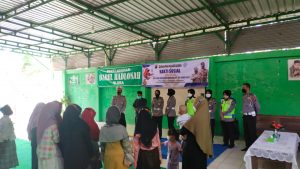 Satlantas Polres Blora Polda Jawa Tengah berbagi bakti sosial di Panti Asuhan Darul Hadlonah, pada Sabtu (18/9/2021).