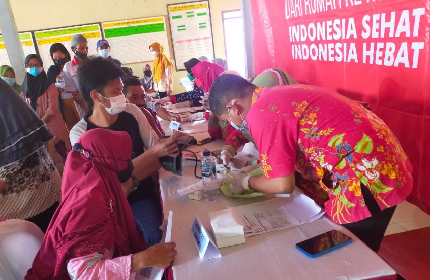 Jenis vaksin yang dipergunakan bagi anak / pelajar yaitu jenis sinovac yang telah mendapatkan ijin dari BPOM untuk dipergunakan bagi anak / pelajar usia 6 – 11 tahun