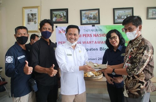 PWI Blora gelar acara tasyakuran di ruang pertemuan Sekretariat PWI Gor Mustika, Kamis (10/2/2022).