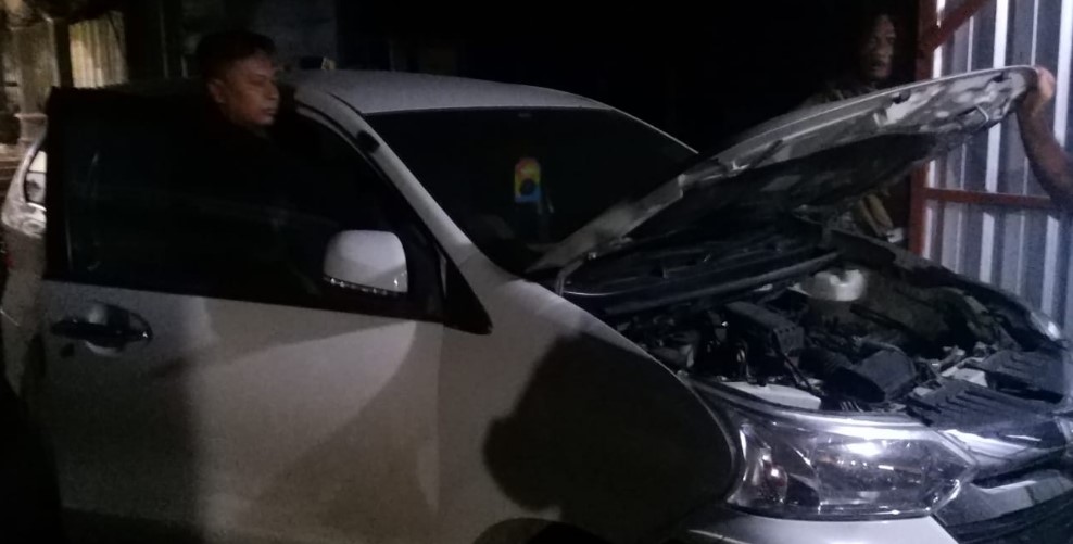 2 Tersangka berhasil di amankan petugas gabungan beserta satu (1) unit mobil Daihatsu Xenia, No.Pol K-8973-FN, Kamis, (17/3).