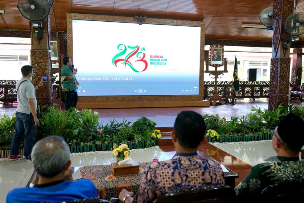 Bupati Arief Rohman saat merilis logo, tema, dan agenda kegiatan Hari Jadi Kabupaten Blora yang ke 273, di Pendopo Rumah Dinas Bupati, pada Jumat (18/11/2022).