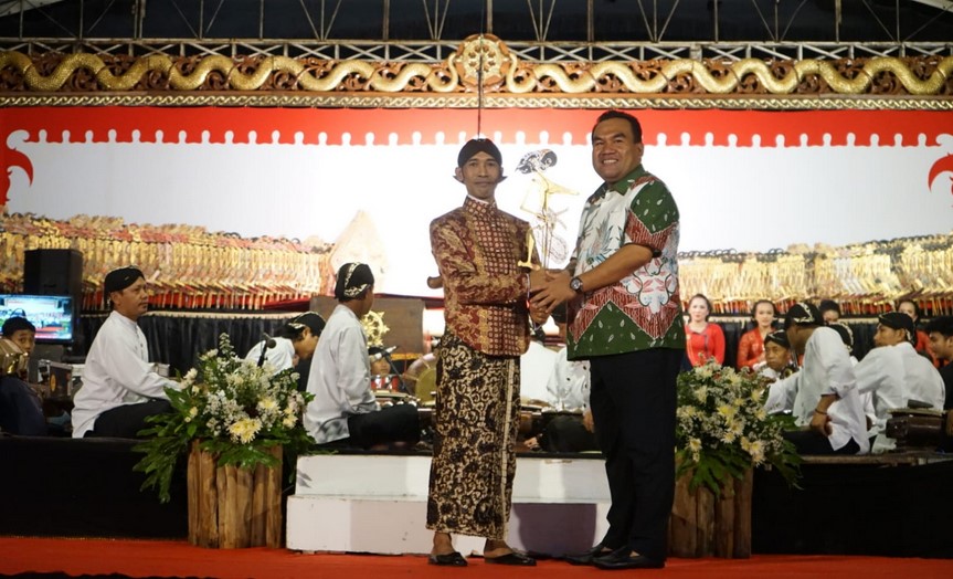 Dalang Kondang