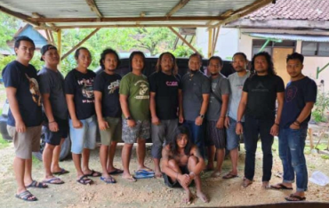 Tim Resmob Satreskrim Polres Blora saat menangkap pelaku pembunuhan perempuan di salah satu kamar Hotel.