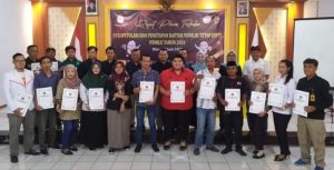 Perwakilan parpol usai menerima DPT dari KPU Blora, Kamis (22/6/2023).