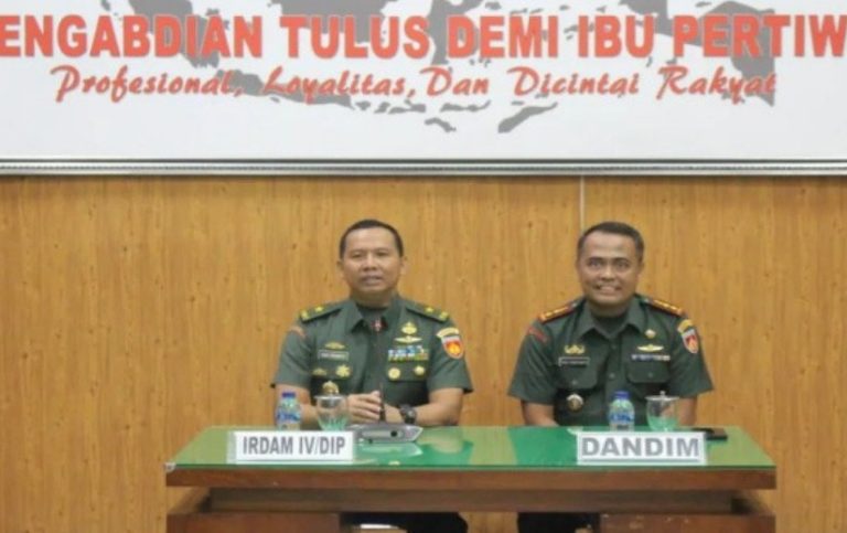 Tim Wasrik Itdam IV/Diponegoro Brigjen TNI Yudi Pranoto saat mengunjungi Kodim 0721/Blora baru baru ini.