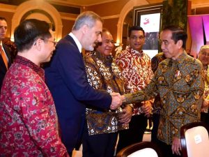 Presiden Joko Widodo bersama para Menteri Luar Negeri Asean, di Shangri-La Hotel, Jakarta, pada Jumat (14/7/2023).