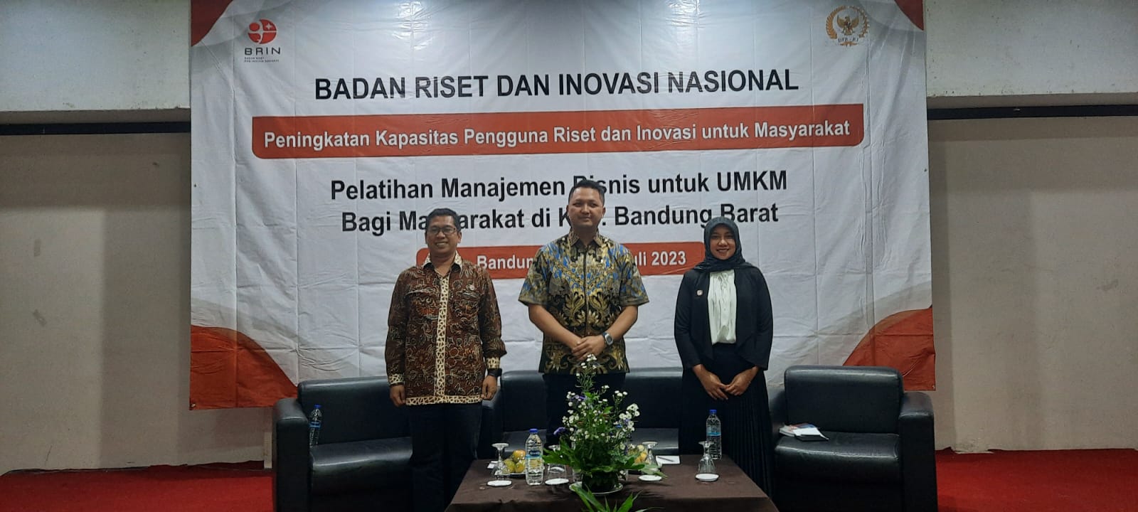 Anggota Komisi VII DPR RI Rian Firmansyah menggandeng BRIN (Badan Riset Nasional) gelar Pelatihan Manajemen Bisnis bagi UMKM di Hotel Grand Hani, Kabupaten Bandung Barat, Selasa (25/7/2023).