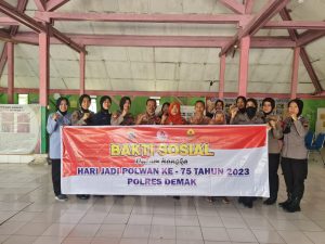 Menyambut HUT Polwan ke-75, Polwan Polres Demak melaksanakan kegiatan Baksos di Rumpelsos Kabupaten Demak, Kamis (27/7/2023).