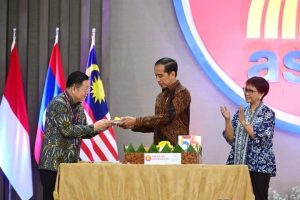 Presiden dalam sambutannya pada Peringatan HUT ke-56 ASEAN yang diselenggarakan di Nusantara Hall, Gedung Sekretariat ASEAN, pada Selasa, 8 Agustus 2023.