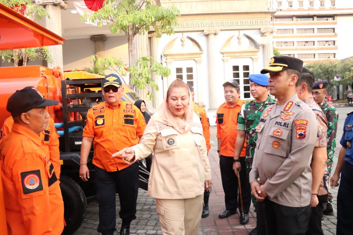 Wali kota Semarang Hevearita Gunaryanti Rahayu usai Apel Siaga Antisipasi Dampak El Nino di Kota Semarang tahun 2023 dan Launching RT Smart, di Balaikota Semarang, Jumat (18/8/2023) sore.