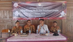 KPU Blora ngopi bareng media