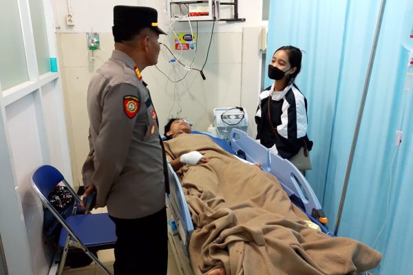 Seorang pemuda ditemukan dengan sejumlah luka di Desa Wirasaba, Kecamatan Bukateja, Kabupaten Purbalingga, Sabtu (18/1/2025) dini hari.