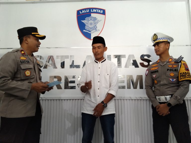Fortuner Lawan Arus di Tol Sayung Demak, Pengemudi Kooperatif Meminta Maaf