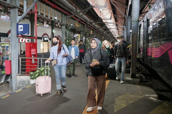 Pemudik di Stasiun Daop 4 Semarang Capai 27.775 Penumpang. (Foto: Humas PT KAI).