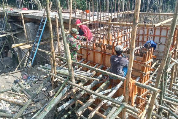 Pembangunan Jembatan Garuda di Desa Jati, Kecamatan Jati, Kabupaten Blora, Jawa Tengah