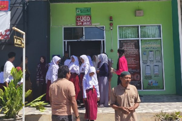 Sebanyak 19 siswa SD Negeri Sendangrejo, Kecamatan Ngawen, Kabupaten Blora, Jawa Tengah, diduga mengalami keracunan setelah mengonsumsi makanan dalam Program Makan Bergizi Gratis (MBG) yang disuplai oleh SPPG Bogowanti, Ngawen, Yayasan Mitra Cendekia Waskita.