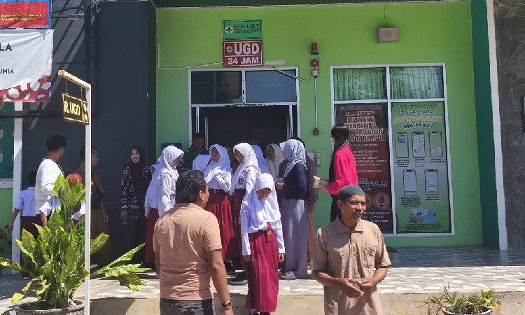 Sebanyak 19 siswa SD Negeri Sendangrejo, Kecamatan Ngawen, Kabupaten Blora, Jawa Tengah, diduga mengalami keracunan setelah mengonsumsi makanan dalam Program Makan Bergizi Gratis (MBG) yang disuplai oleh SPPG Bogowanti, Ngawen, Yayasan Mitra Cendekia Waskita.