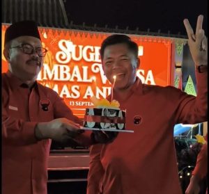 Ketua DPC PDI Perjuangan Kabupaten Blora, Jawa Tengah, Andita Nugrahanto, mendapat kejutan perayaan ulang tahun ke-38 di tengah kegiatan konsolidasi partai yang diikuti 1.146 kader di daerah pemilihan (dapil) IV, Minggu (13/9/2026).