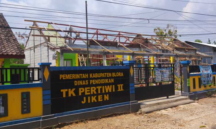 TK Pertiwi 2 Jiken, Kabupaten Blora, Jawa Tengah, mendapat bantuan revitalisasi senilai Rp1,008 miliar dari Anggaran Pendapatan dan Belanja Negara (APBN) 2026.